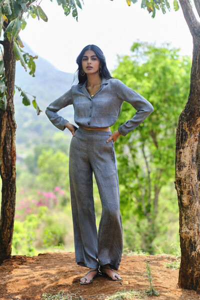 Lakeside Crop Coord - Indigo